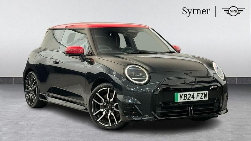 Grey Used 2024 Mini Cooper SE Hatch Hatchback | £28,500 - Image 1/4