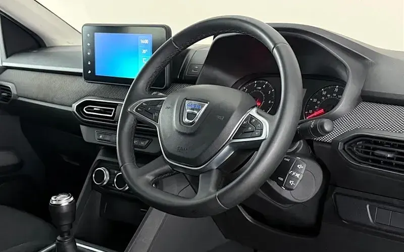 Used Dacia Jogger Comfort 110 HP (80 kW) 2022 Black MPV
