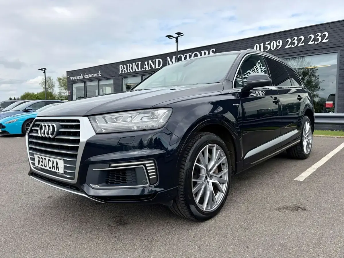 Usado Audi Q7 Advanced 2017 Azul SUV