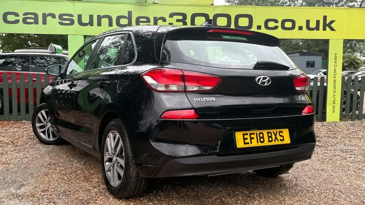 Used Hyundai i30 SE 120 HP (88 kW) 2018 Black Hatchback