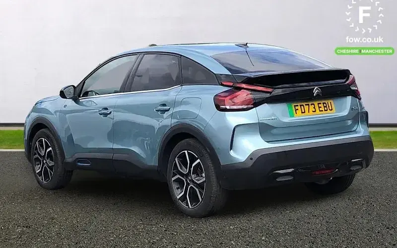 Second-hand Citroën e-C4 Shine 100 kW (136 CP) 2023 Albastru Hatchback