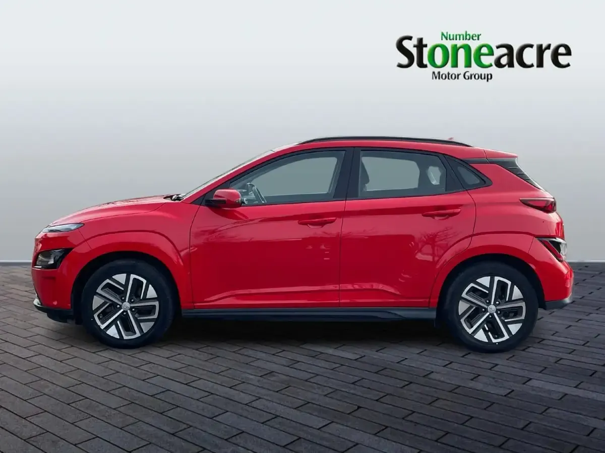 Used Hyundai Kona SE 100 kW (136 HP) 2022 Red SUV