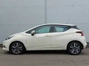 Used Nissan Micra Acenta 90 HP (66 kW) 2017 White Hatchback