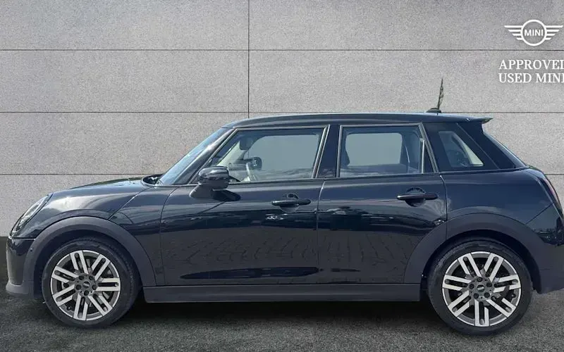Used Mini Cooper Classic 150 kW (204 HP) 2026 Hatchback