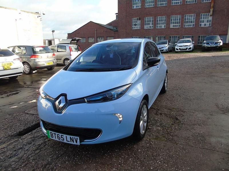 Blue Used 2015 Renault Zoe Dynamique Hatchback | £4,495 (A bit pricey) - Image 1/4