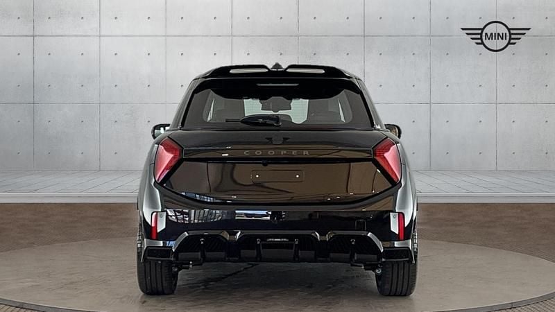 Used Mini Cooper Hatch 113 kW (154 HP) 2025 Black Hatchback