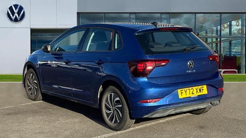 Used VW Polo Life 95 HP (69 kW) 2022 Reef blue Hatchback