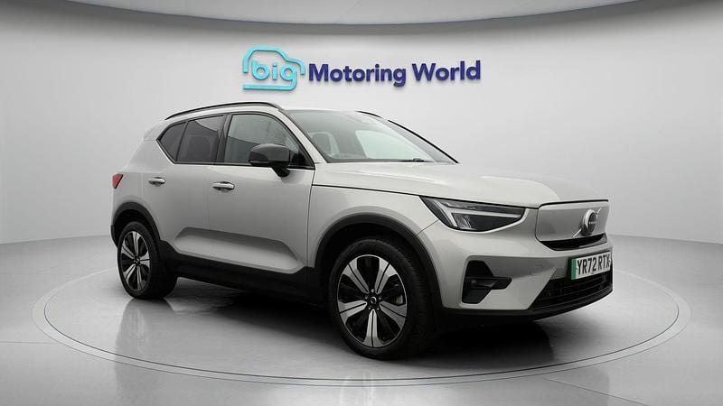 Silver Used 2022 Volvo XC40 Plus SUV | £21,800 (Good price) - Image 1/4
