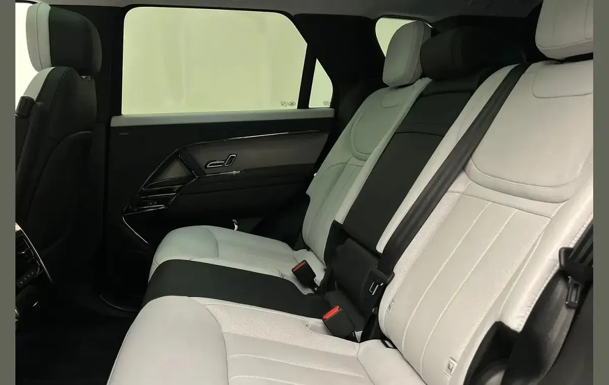 Used Land Rover Range Rover Sport SE Dynamic 296 HP (217 kW) 2023 Black SUV