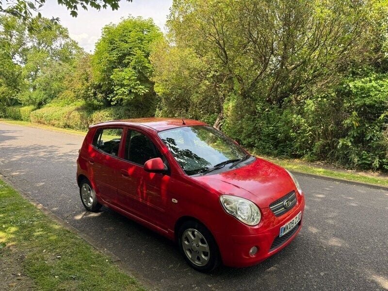 Red Used 2009 Kia Picanto Hatchback | £895 (A bit pricey) - Image 1/4