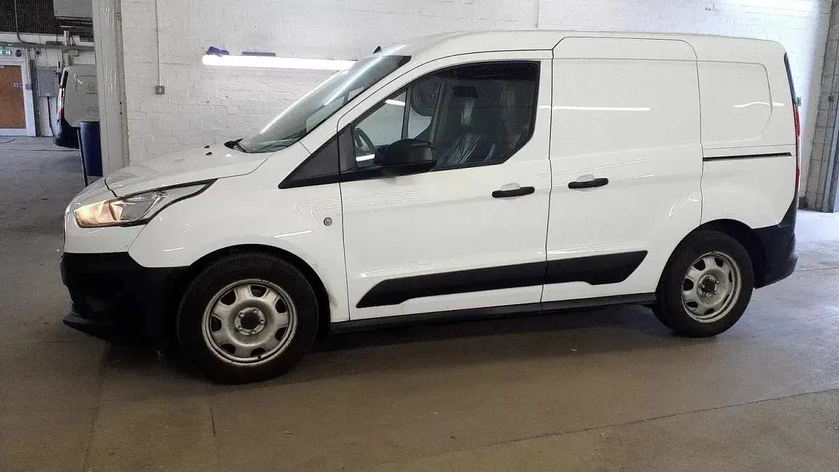Used Ford Transit Connect 100 HP (73 kW) 2019 White MPV