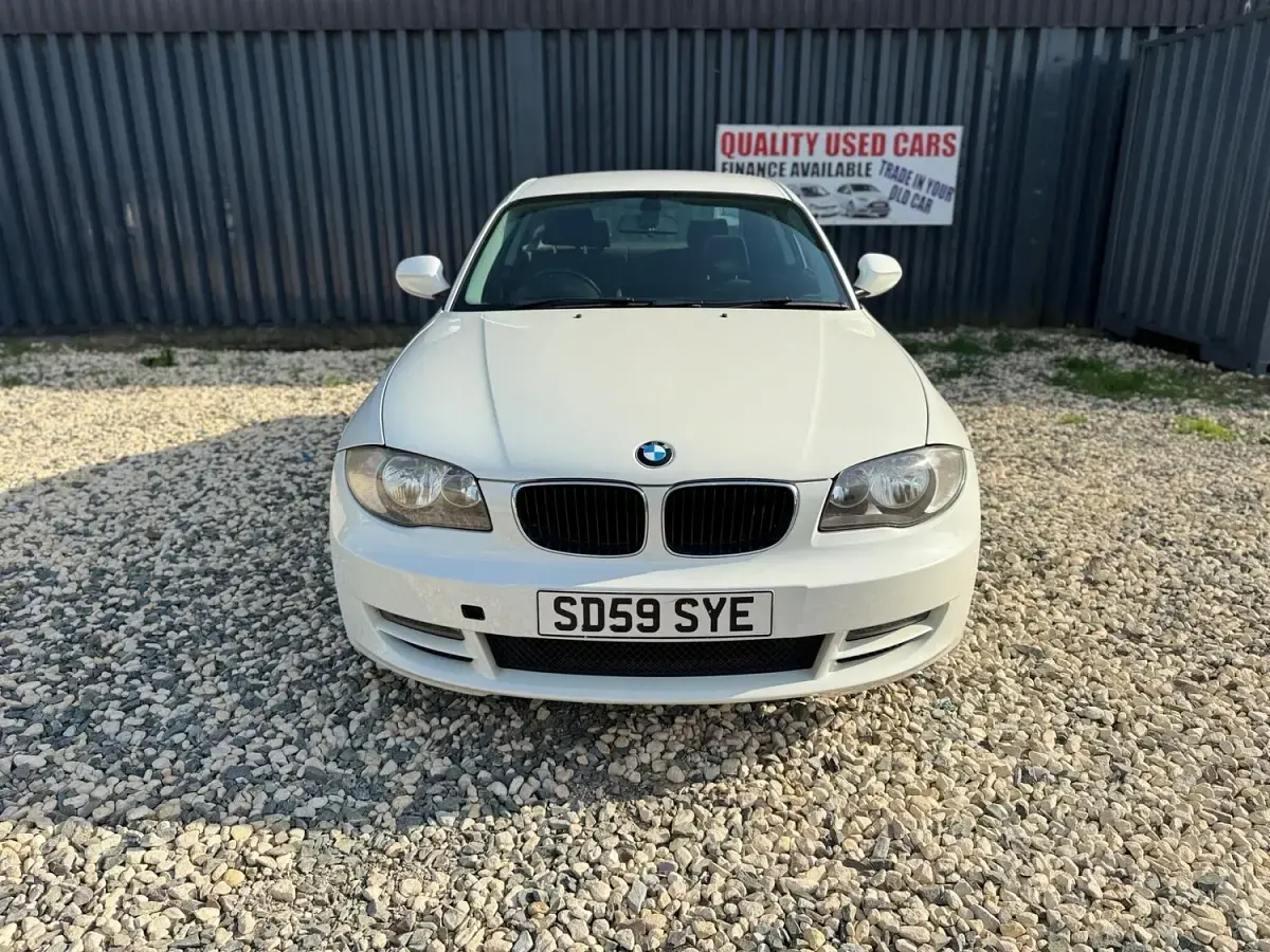 Used BMW 118 Coupé Sport Line 2009 White Coupe