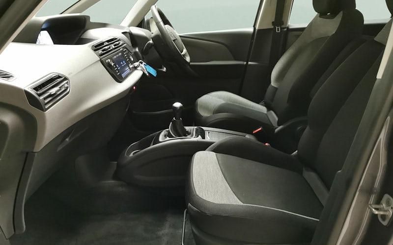 Used Citroën C4 SpaceTourer Touch 120 HP (88 kW) 2017 MPV