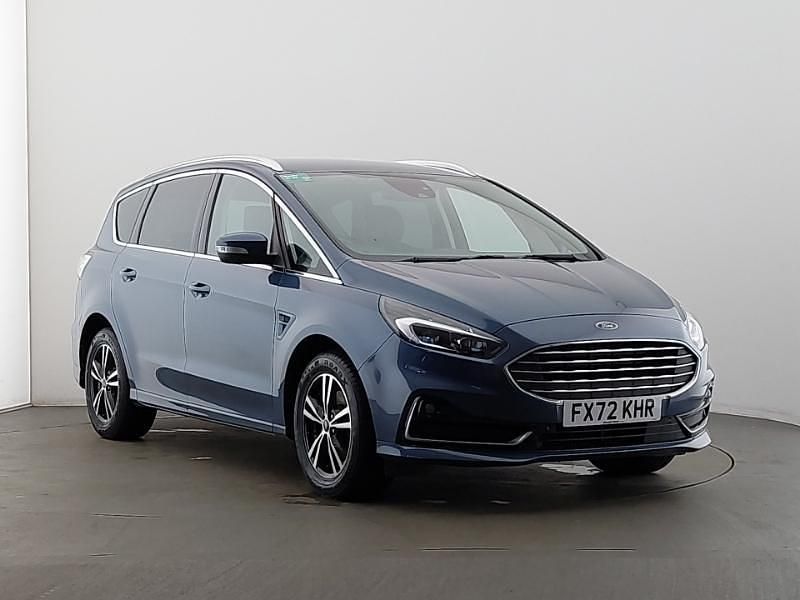 Used Ford S-MAX Titanium 190 HP (139 kW) 2022 Blue MPV