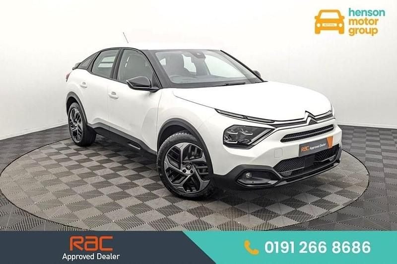 Used Citroën C4 PureTech 130 HP (95 kW) 2022 White Hatchback