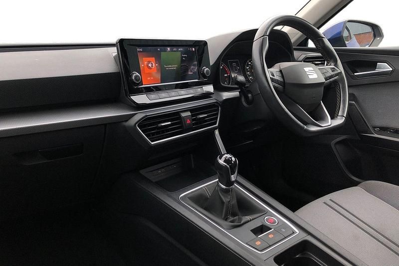 Used Seat Leon SE 115 HP (84 kW) 2021 Blue Hatchback