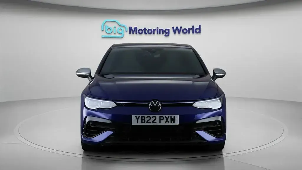 Used VW Golf VIII R 320 HP (235 kW) 2022 Blue Hatchback