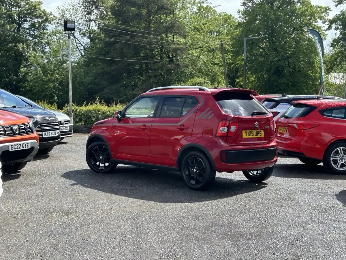 Usado Suzuki Ignis SZ5 90 HP (66 kW) 2019 Vermelho SUV