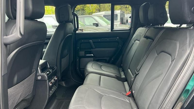 Used Land Rover Defender 525 HP (386 kW) 2022 Metallic  santorini black SUV