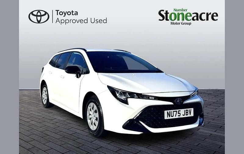 White New 2025 Toyota Corolla | £18,990 (Good price) - Image 1/4