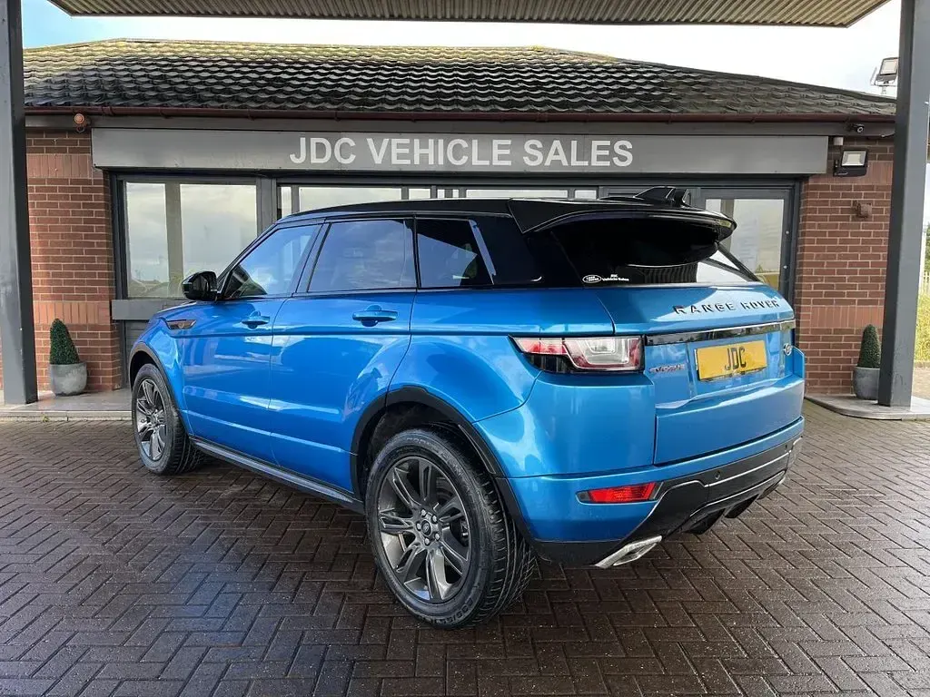 Used Land Rover Range Rover evoque Landmark 180 HP (132 kW) 2019 Blue SUV