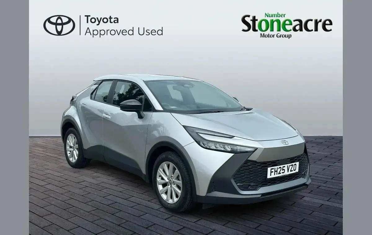 Used Toyota C-HR 140 HP (102 kW) 2025 SUV