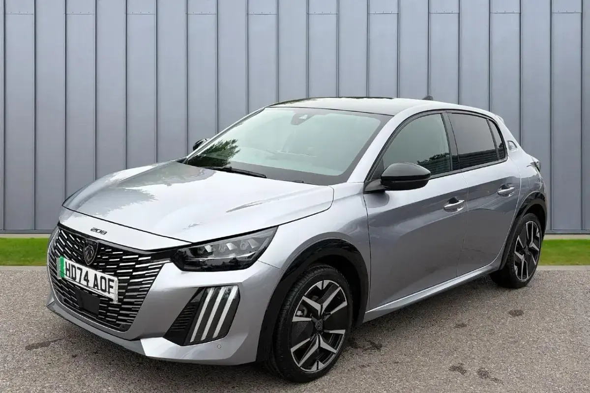 Used Peugeot e-208 GT 113 kW (154 HP) 2025 Grey Hatchback
