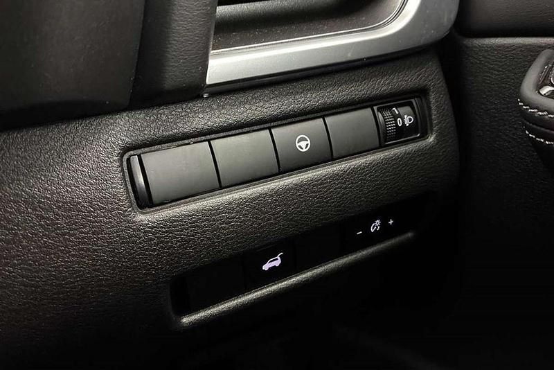 Used Nissan X-Trail N-Connecta 213 HP (156 kW) 2025 Grey SUV