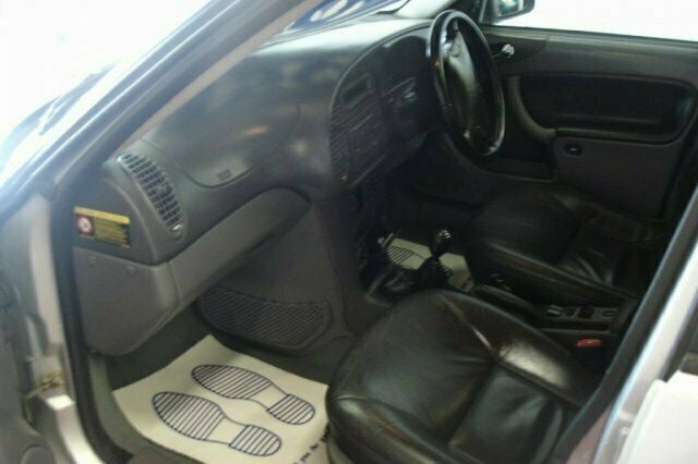 Begagnad Saab 9-3 2001 Halvkombi