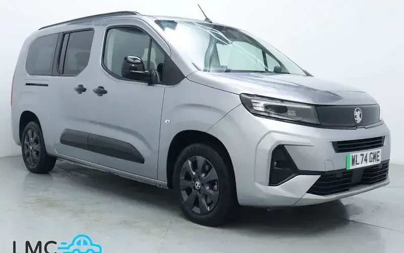 Used Vauxhall Combo Ultimate 100 kW (136 HP) 2025 MPV