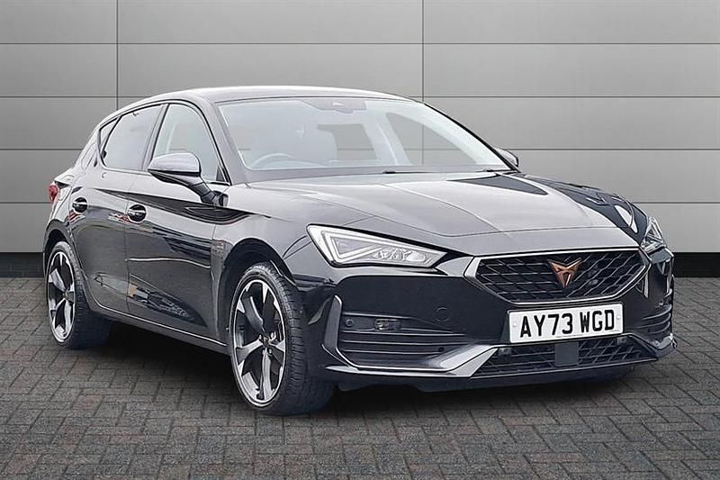 Used Cupra Leon 150 HP (110 kW) 2023 Midnight black Hatchback