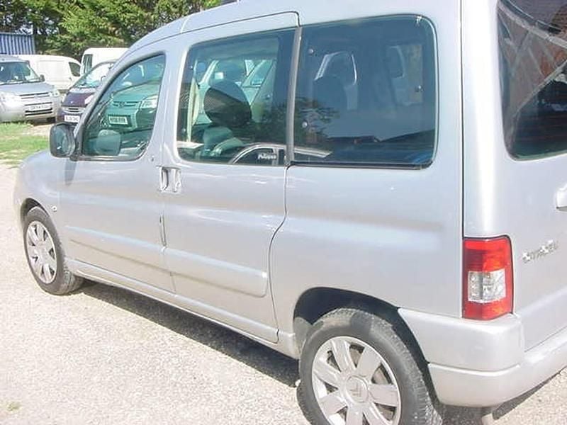 Used Citroën Berlingo 110 HP (80 kW) 2007 Silver MPV