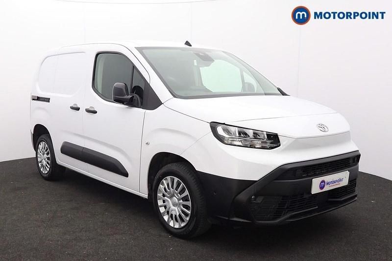 Used Toyota Proace 2025 White MPV