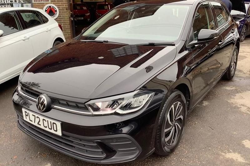 Used VW Polo Life 95 HP (69 kW) 2023 Black Hatchback