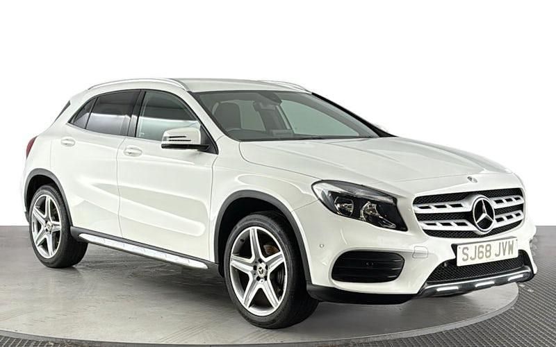 Used Mercedes GLA200 Executive 156 HP (114 kW) 2018 White SUV