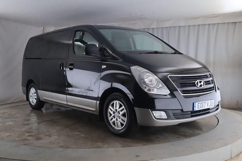 Black Used 2017 Hyundai I800 SE MPV | £6,450 (Super price) - Image 1/3