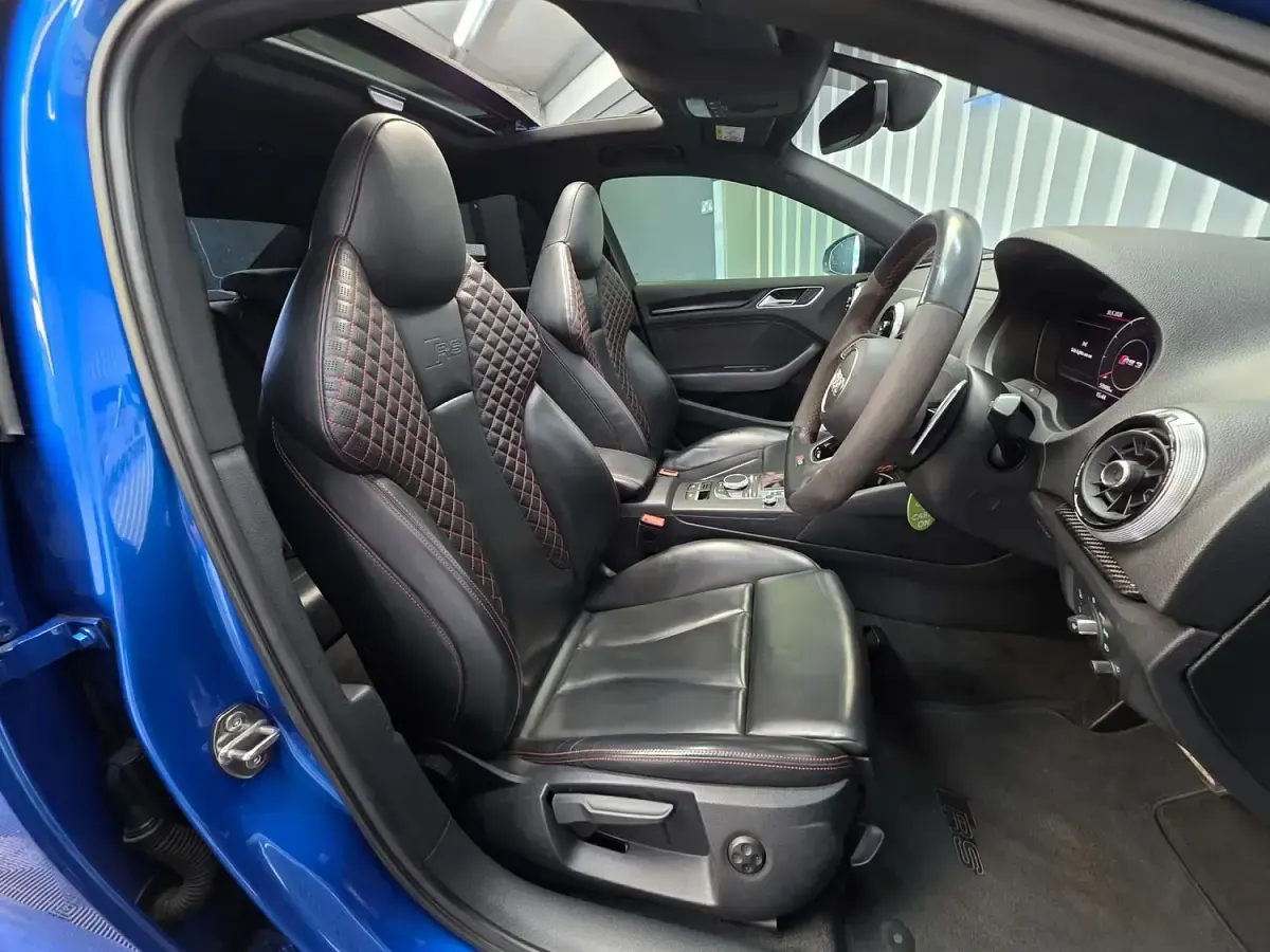 Used Audi RS3 Sport 516 HP (379 kW) 2019 Blue Sedan