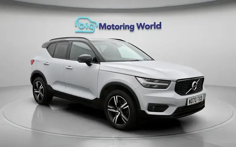 Used Volvo XC40 R-Design 197 HP (144 kW) 2021 Silver SUV