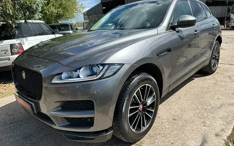 Usado Jaguar F-Pace Portfolio 241 HP (177 kW) 2020 SUV