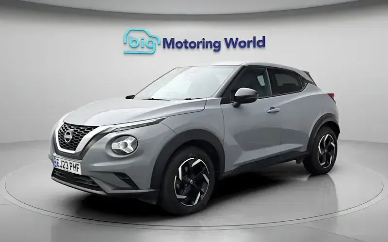 Used Nissan Juke N-Connecta 114 HP (83 kW) 2023 Grey SUV