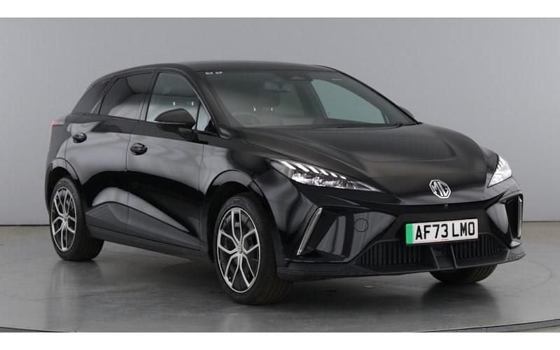 Used 2025 MG MG4 EV Trophy Hatchback | £15,985 (Good price) - Image 1/4