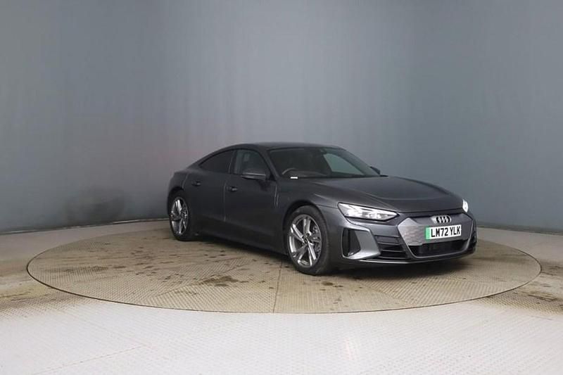 Used Audi e-tron GT quattro Comfort 389 kW (530 HP) 2022 Sedan