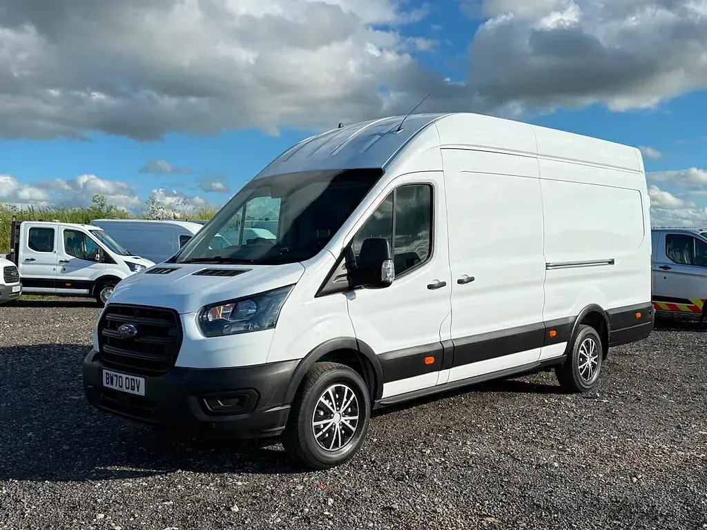 Used Ford Transit S 130 HP (95 kW) 2021 White Van