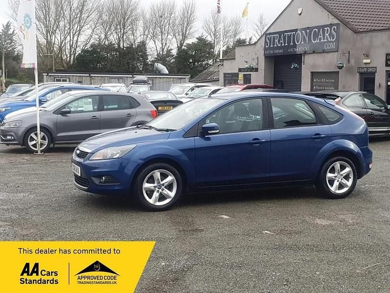 Used Ford Focus Zetec 99 HP (72 kW) 2010 Blue Hatchback