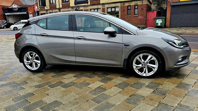 Used Vauxhall Astra SRi 2016 Grey Hatchback