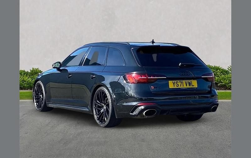 Used Audi RS4 Design 450 HP (330 kW) 2022 Black Estate
