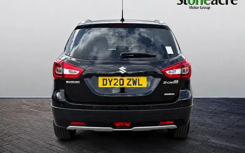 Used Suzuki SX4 SZ5 140 HP (102 kW) 2019 Black Hatchback