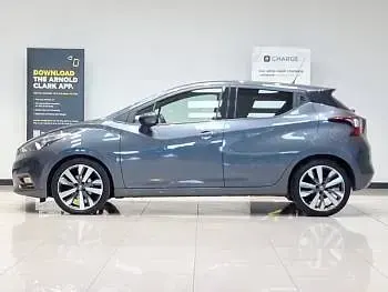 Begagnad Nissan Micra Tekna 90 HK (66 kW) 2017 Grå Halvkombi
