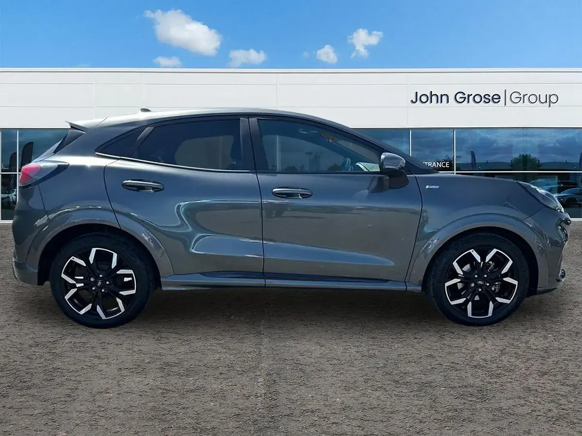 Begagnad Ford Puma ST-Line X 2024 Grå SUV