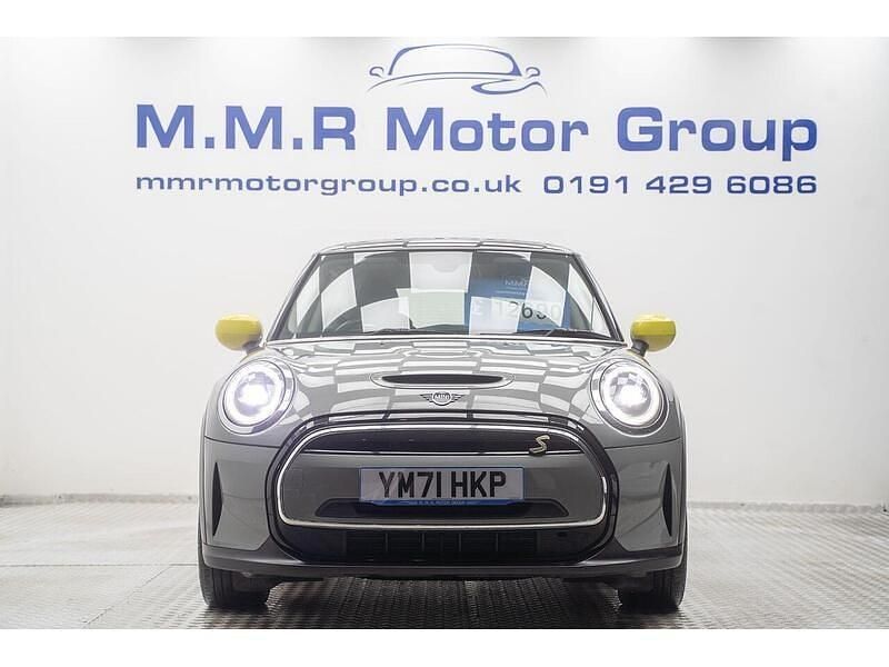 Usado Mini Cooper SE Hatch 33 kW (45 CV) 2022 Gris Utilitario